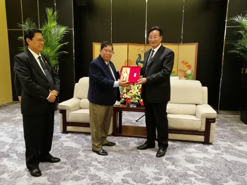拉玛•兴高主任会见缅甸仰光市市长吴貌貌索一行