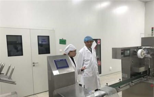 戚1
